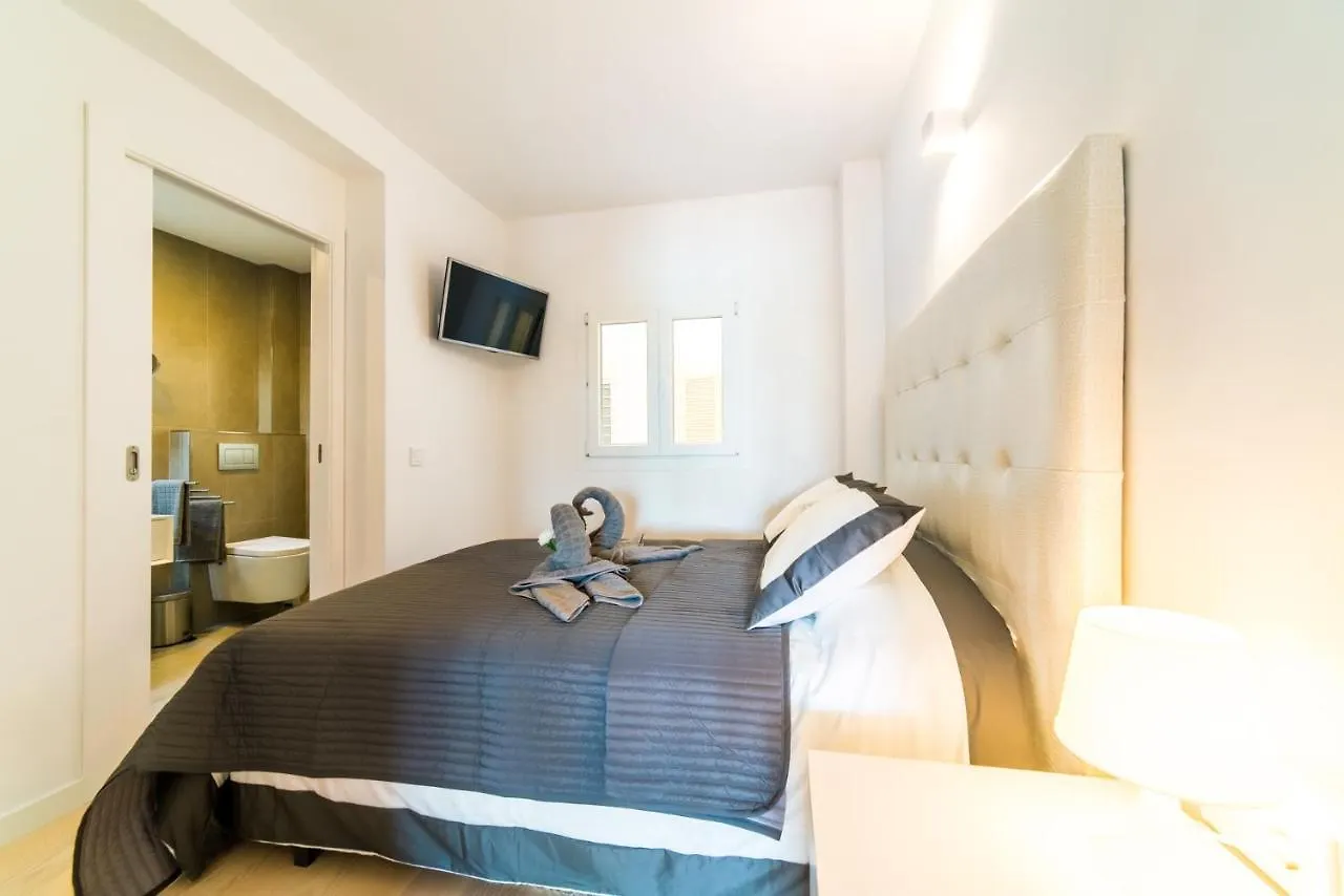 Ideal Property Mallorca - Mimosa Port d'Alcúdia 0*,