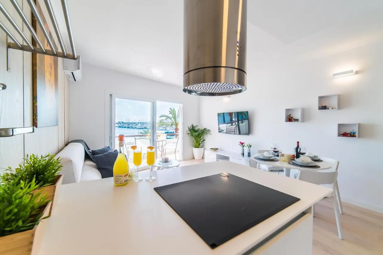 Ideal Property Mallorca - Mimosa Port d'Alcúdia 0*,  Spanien