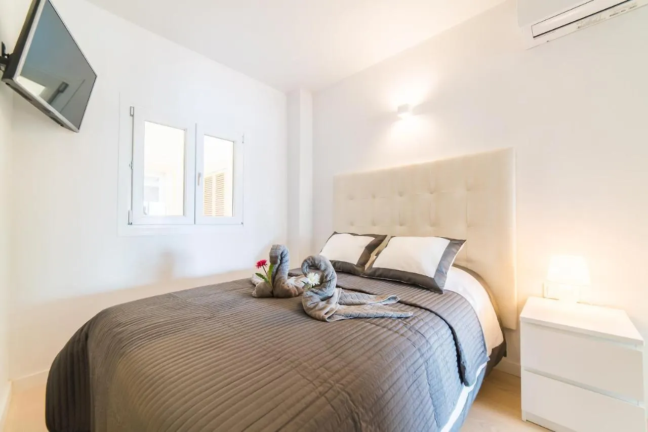 Ideal Property Mallorca - Mimosa Port d'Alcúdia 0*,